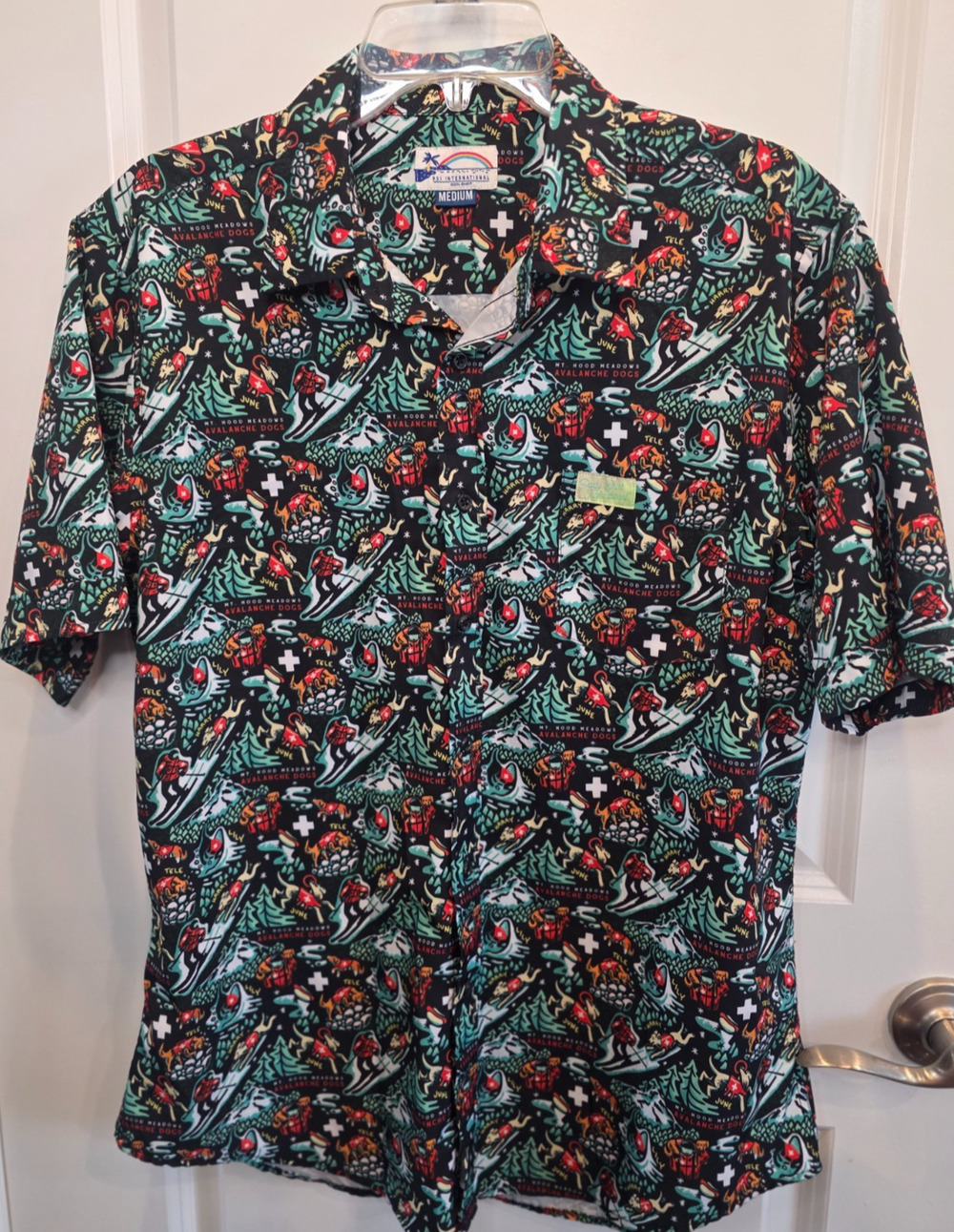 Party Shirt International Button-Up Shirt Men's M Black Avalanche Dogs Ski Print